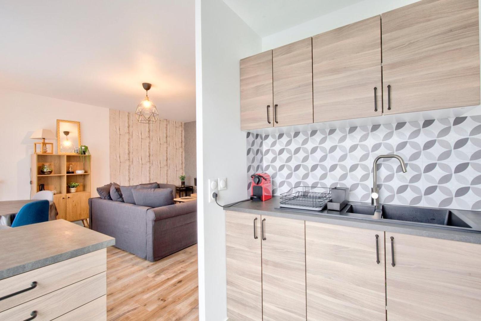 Le Perfectionniste - Spacieux Logement Terrasse Avec Parking カシャン エクステリア 写真